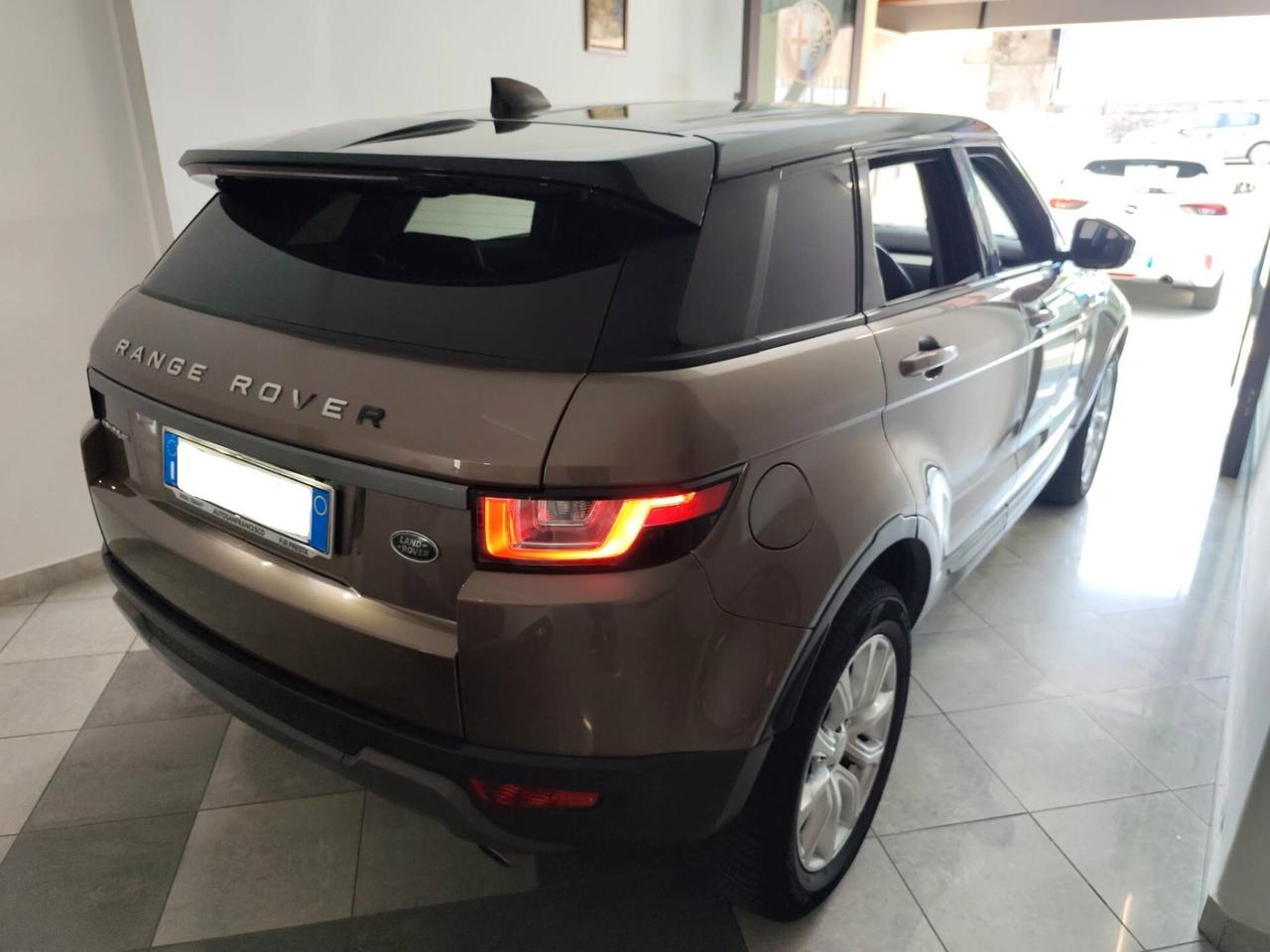 Land Rover Evoque 2.0 R-Dynamic 150cv - 2019