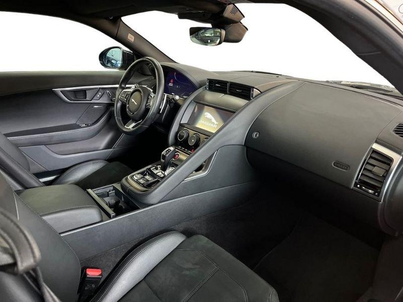 Jaguar F-Type 2020 Coupe Coupe 2.0 i4 R-Dynamic rwd 300cv auto