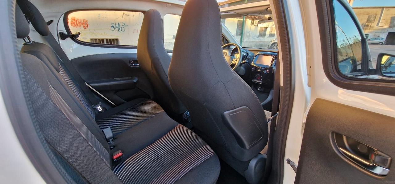 Peugeot 108 VTi 68 5 porte Allure NEOPATENTATI