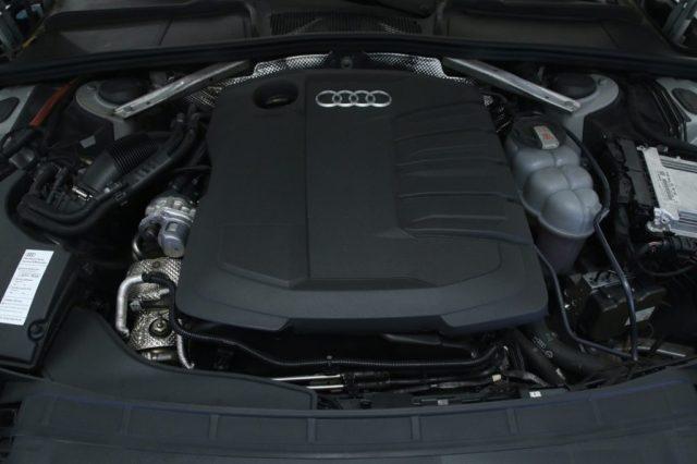 AUDI A4 Avant 40 TDI quattro S tronic Advanced Virtual C.