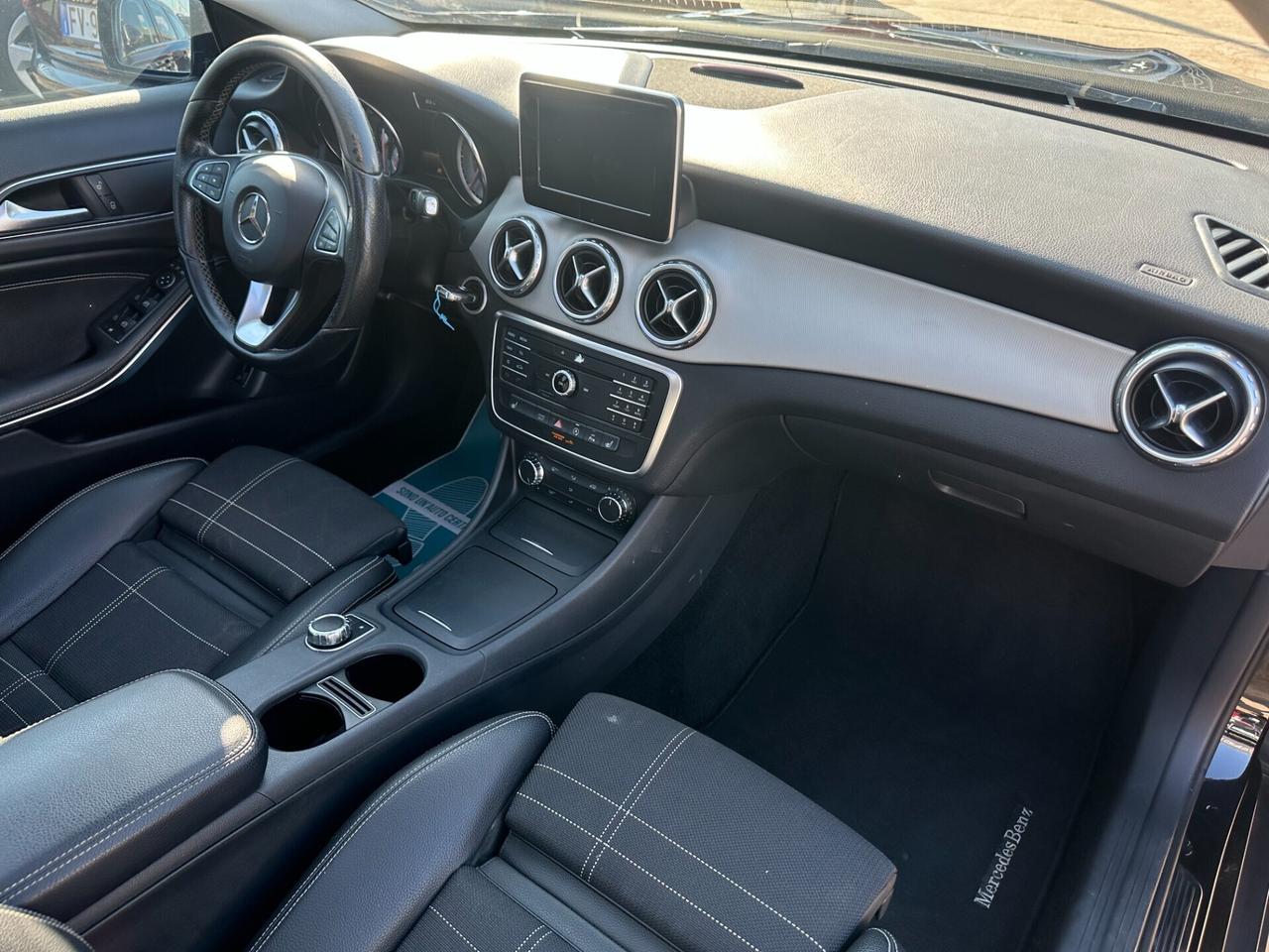 GLA 200 D 4MATIC PREMIUM FINANZIAMENTO