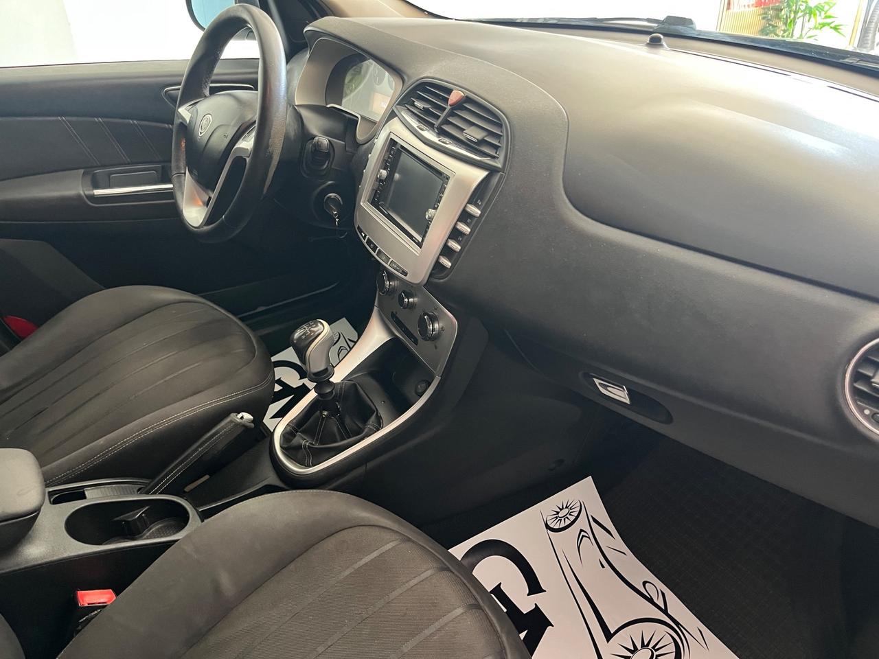 Lancia Delta 1.6 MJT DPF Platino