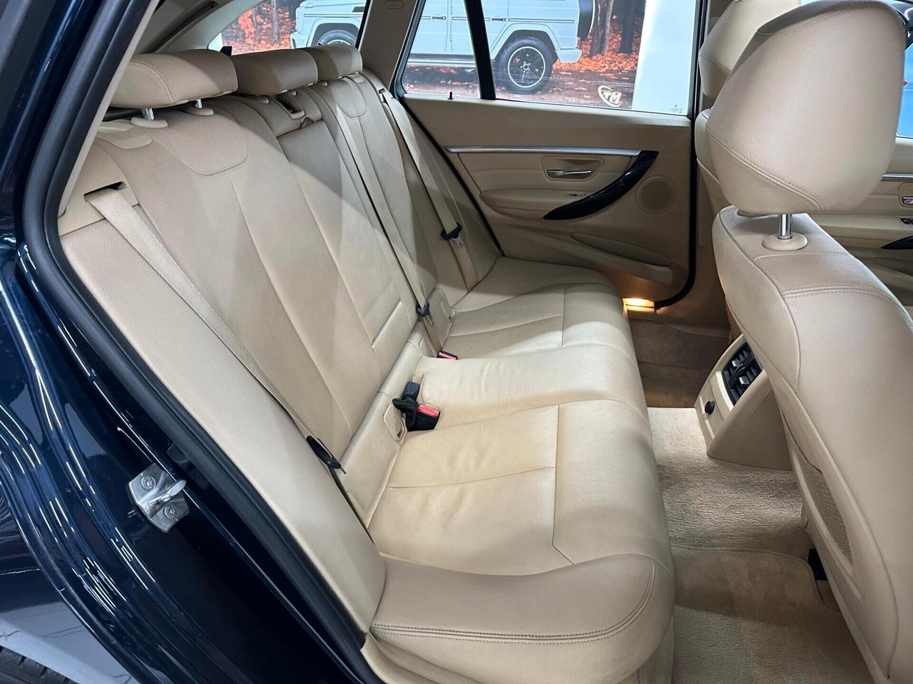 BMW 320 d Touring Luxury auto
