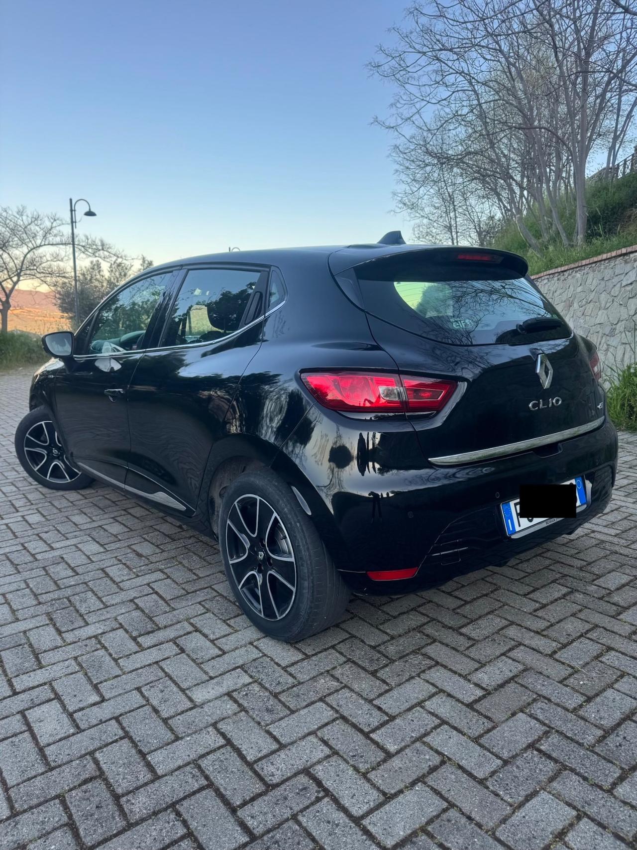 Renault Clio 1.5 dCi 90CV *Black Edition* 2016