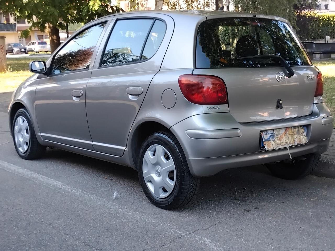 Toyota Yaris 1.0i 16V cat 5 porte KM 130 IDEALE PER NEO PATENTATI A 2.499 EURO