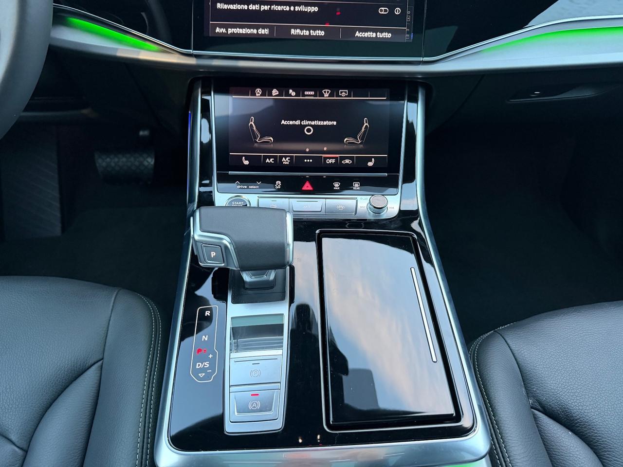 Audi Q8 SUV TDI quattro 210 kW tiptronic S line edition TETTO