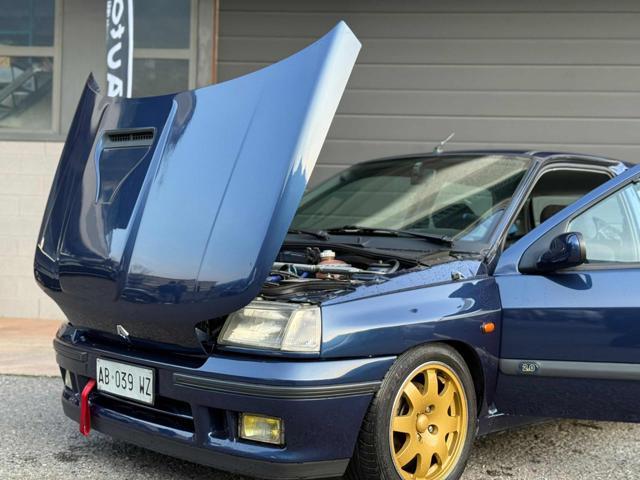 RENAULT Clio 2.0i 16V cat Williams