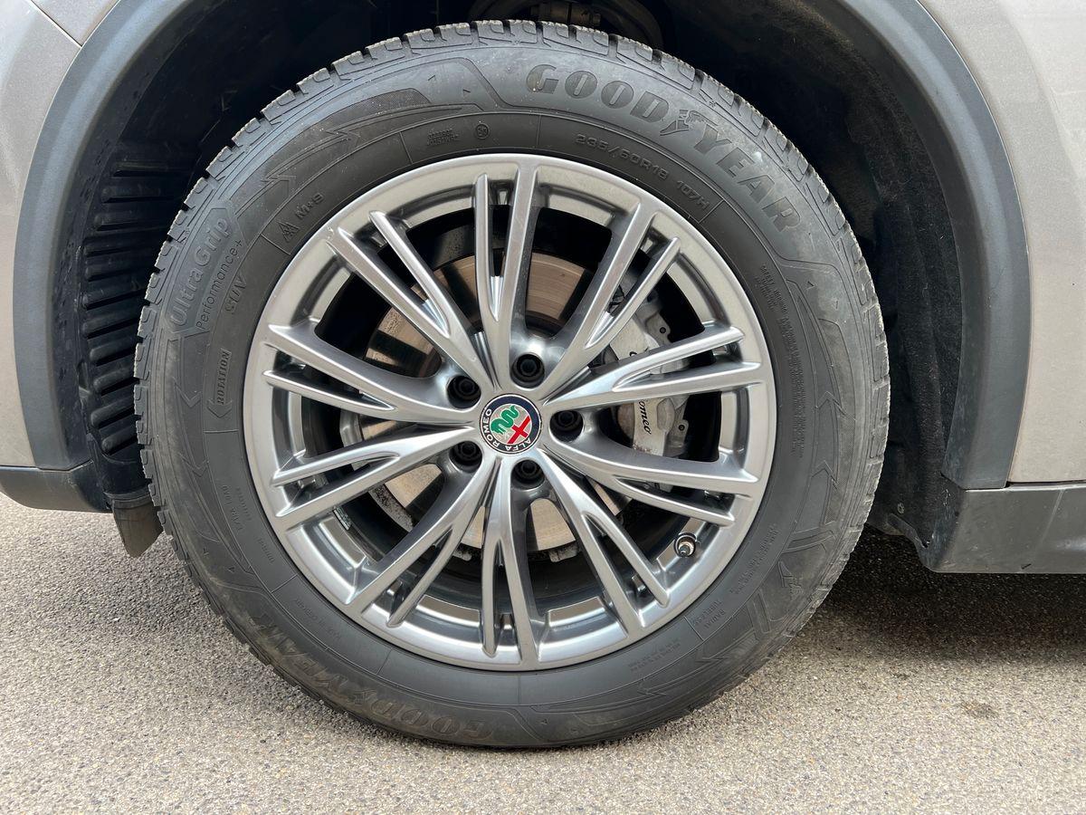 ALFA ROMEO Stelvio 2.2 t Business Q4 190cv auto