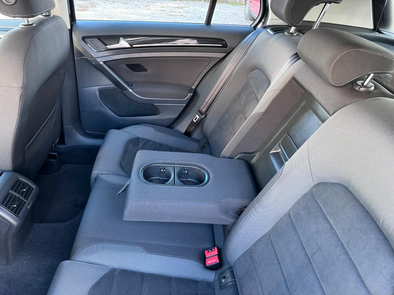 VW Golf 1.4 TGI 5p. Highline BMT