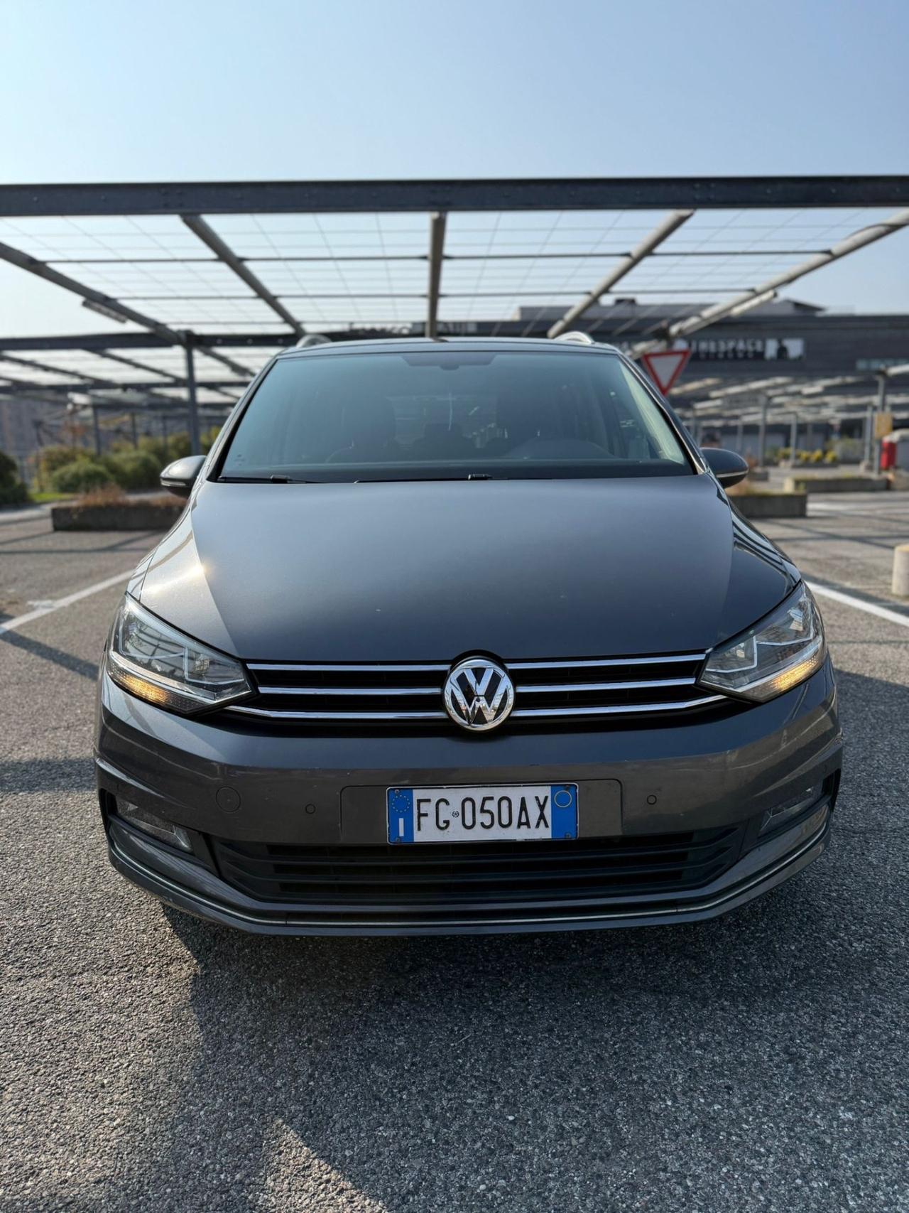 Volkswagen Touran 2.0 TDI 150 CV SCR DSG Executive BlueMotion Tech.