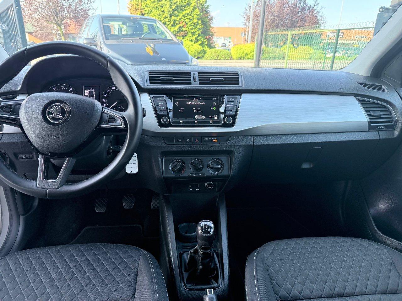 Skoda Fabia 5 Porte Fabia 1.0 mpi Twin Color Design Edition Argento 60cv