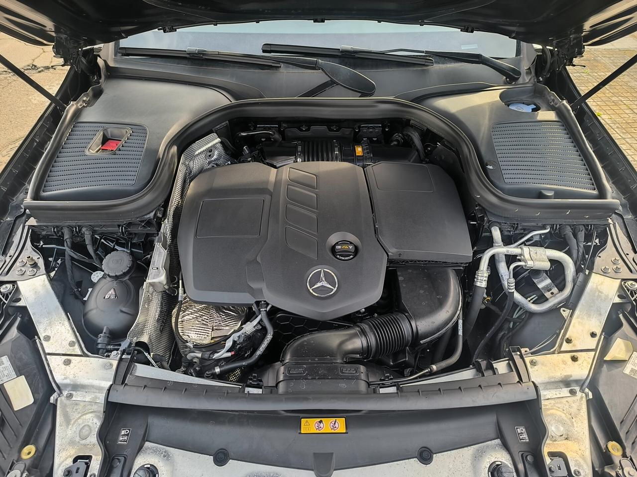 MERCEDES GLC 220 d 4MATIC COUPÉ PREMIUM AMG