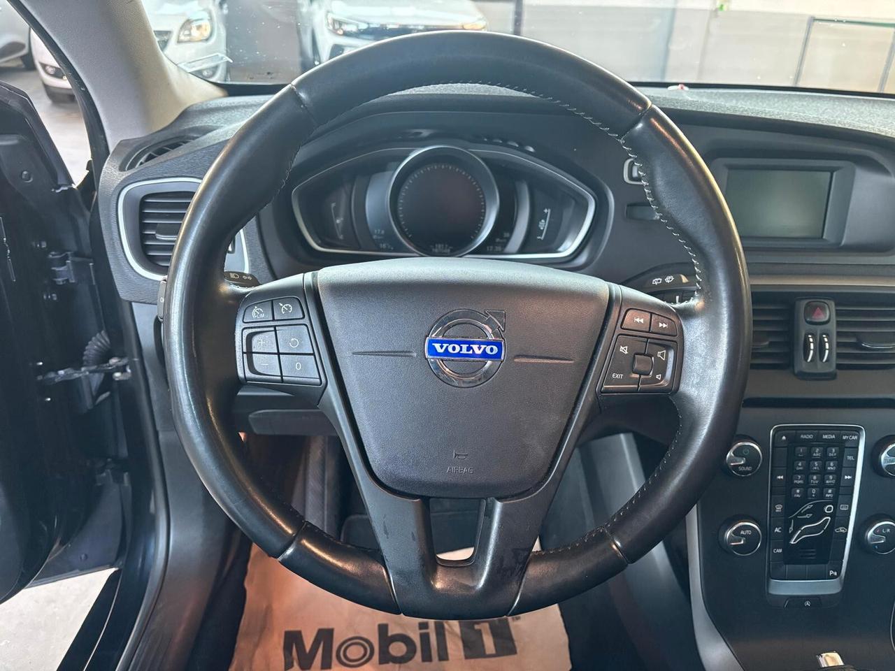 Volvo V40 D2 1.6 Summum