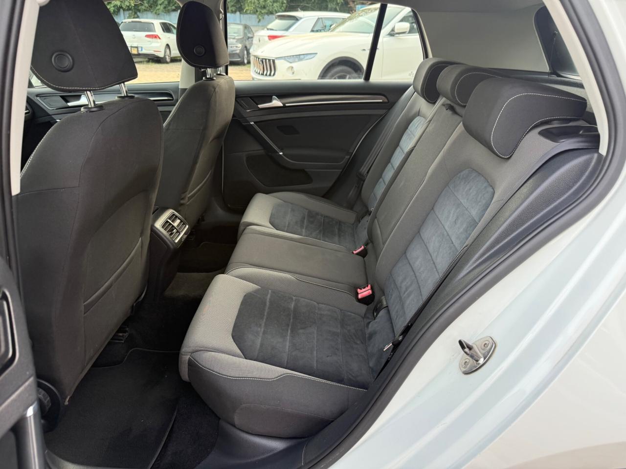 Volkswagen Golf Business 1.6 TDI 5p. Highline
