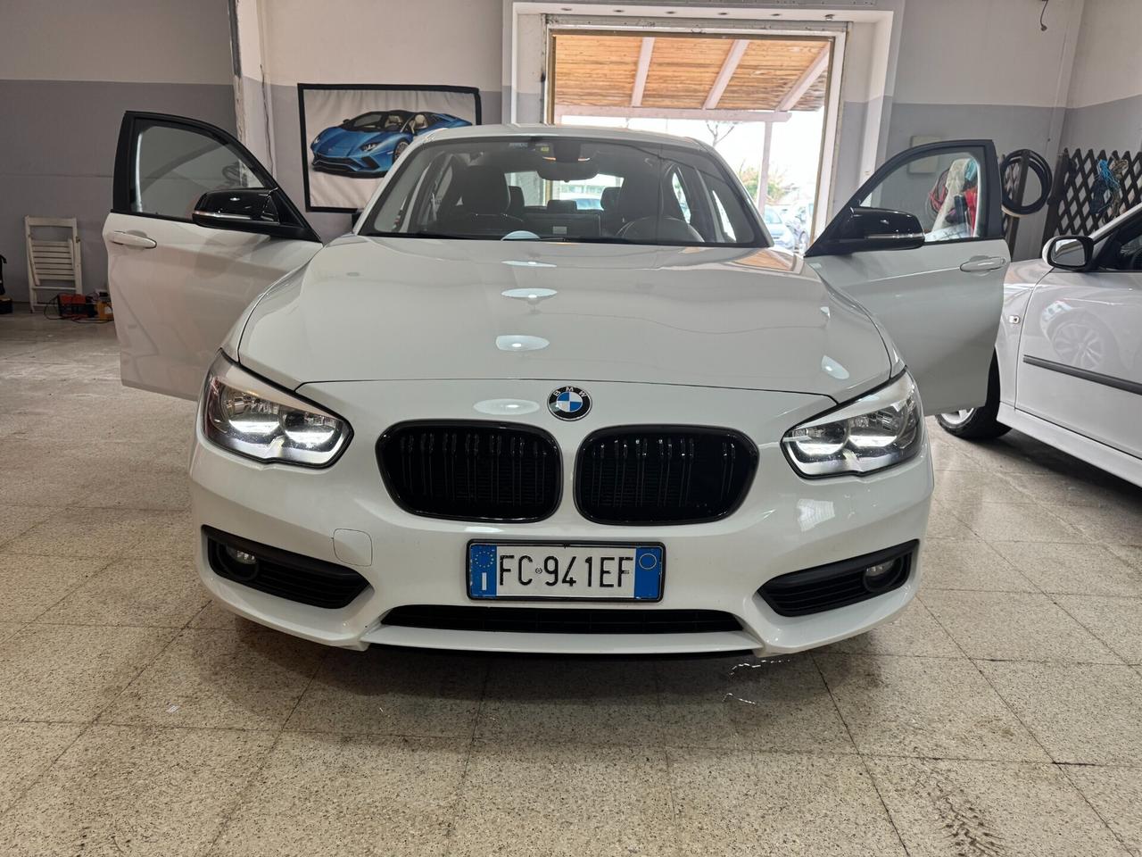 Bmw 116 116d Urban cv. NAVIGATORE OK NEOPATENTATI