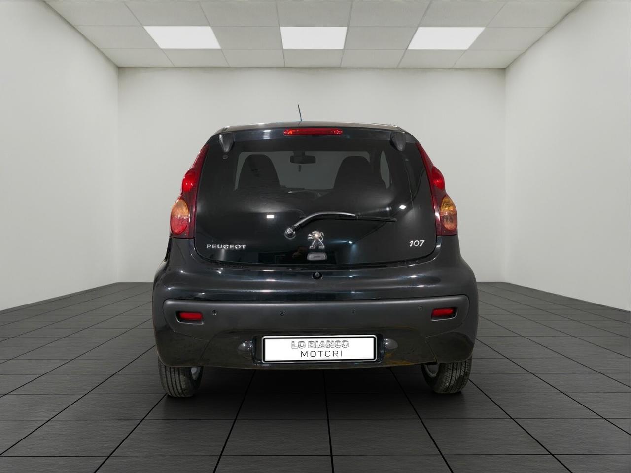 Peugeot 107 1.0 Plaisir