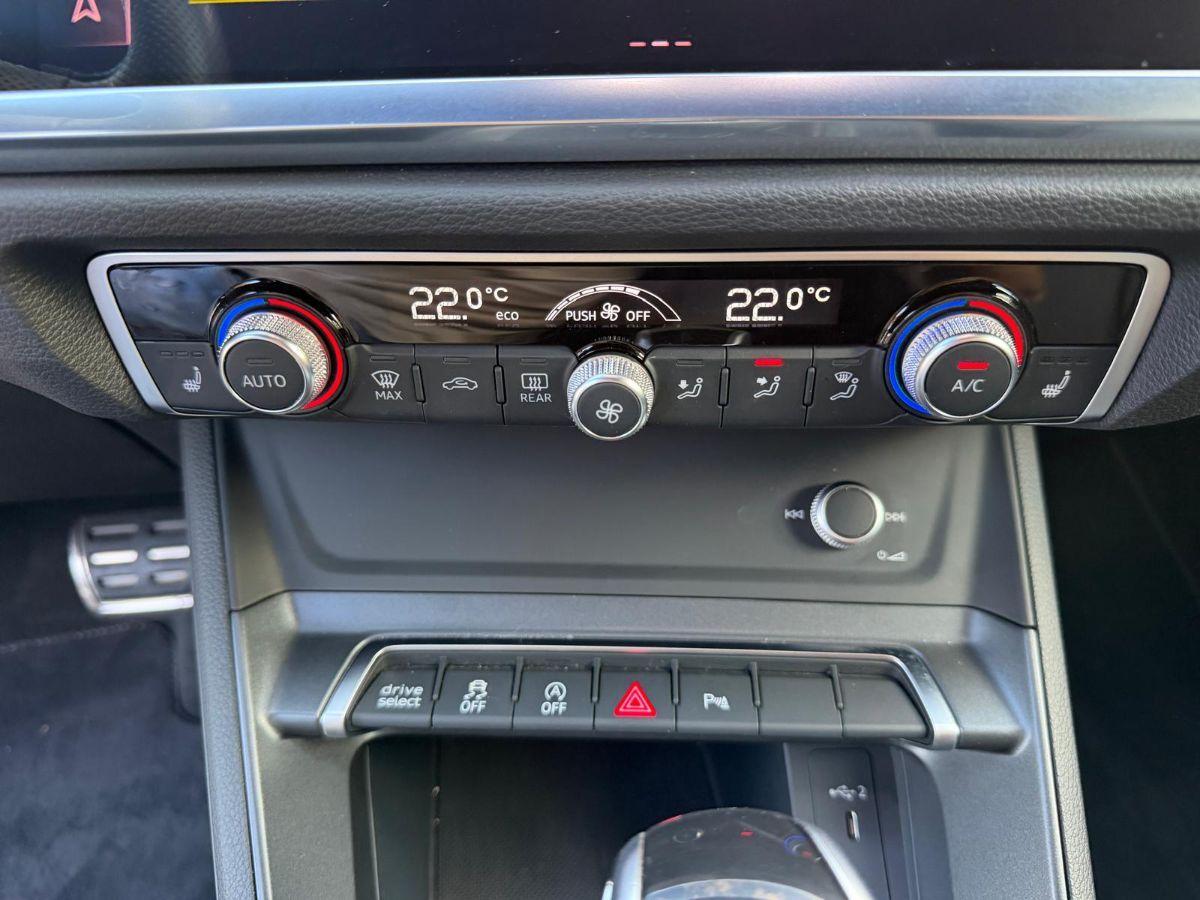 AUDI - Q3 - 35 TDI S tronic S line edition
