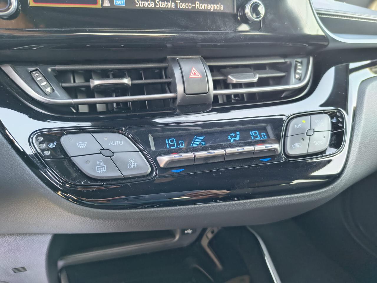 Toyota C-HR 2.0 Hybrid E-CVT Morebusiness
