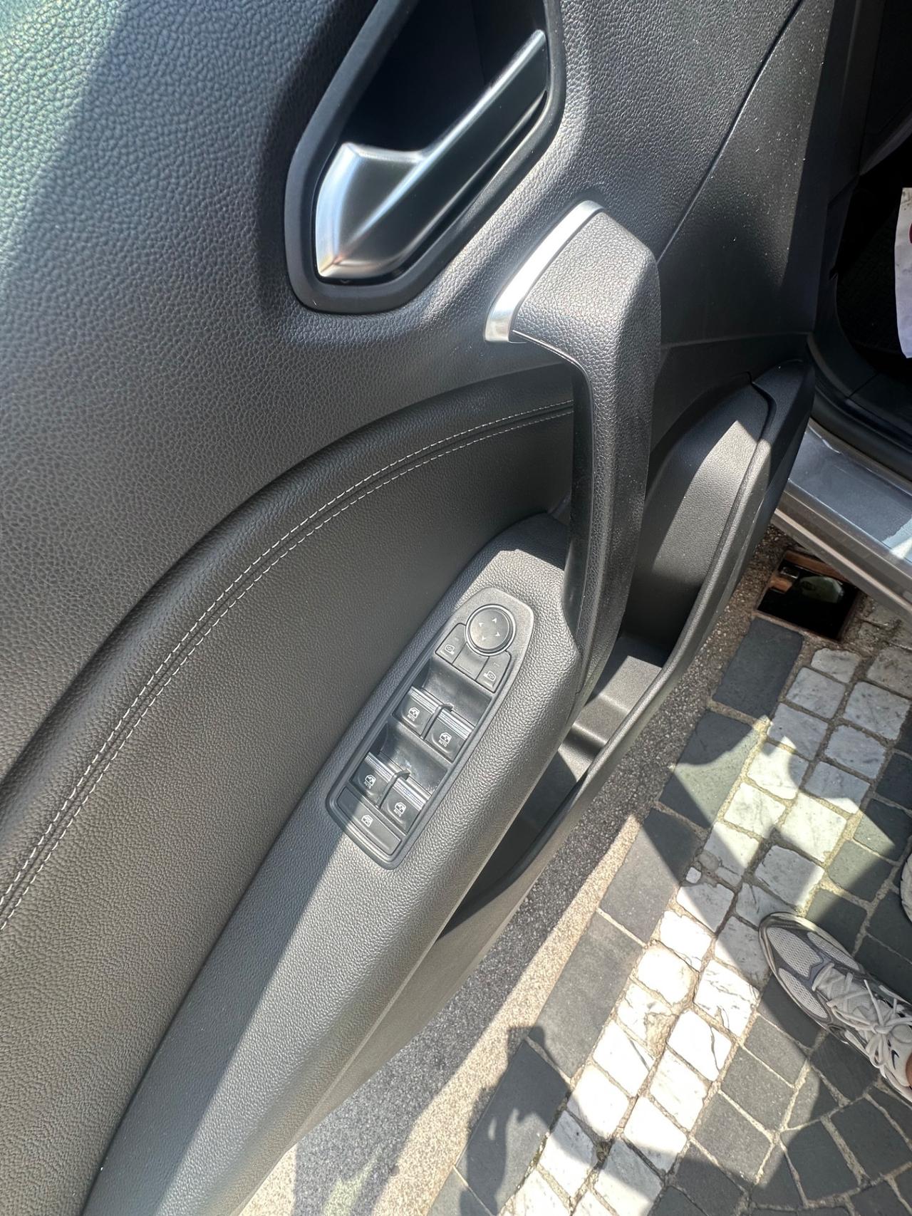 Renault Captur Full Hybrid E-Tech 145 CV 2023