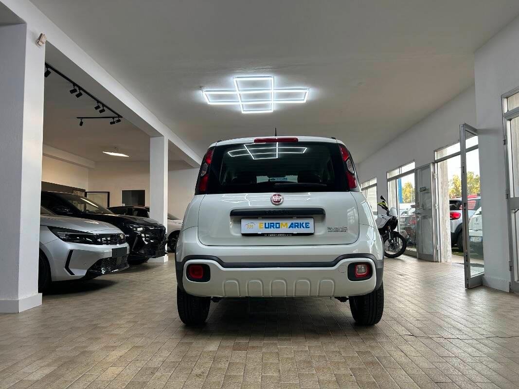 Fiat Panda 1.0 hybrid City Cross s&s 70cv