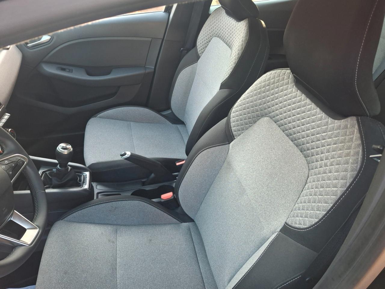 Renault Clio SCe 65 CV 5 porte Evolution neopatentati