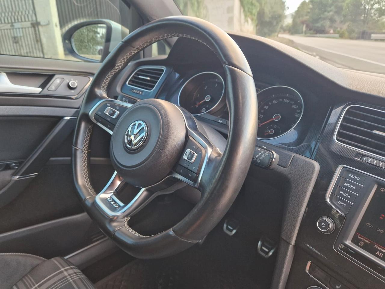 Volkswagen Golf 7..5 GTD 2.0 TDI 184cv
