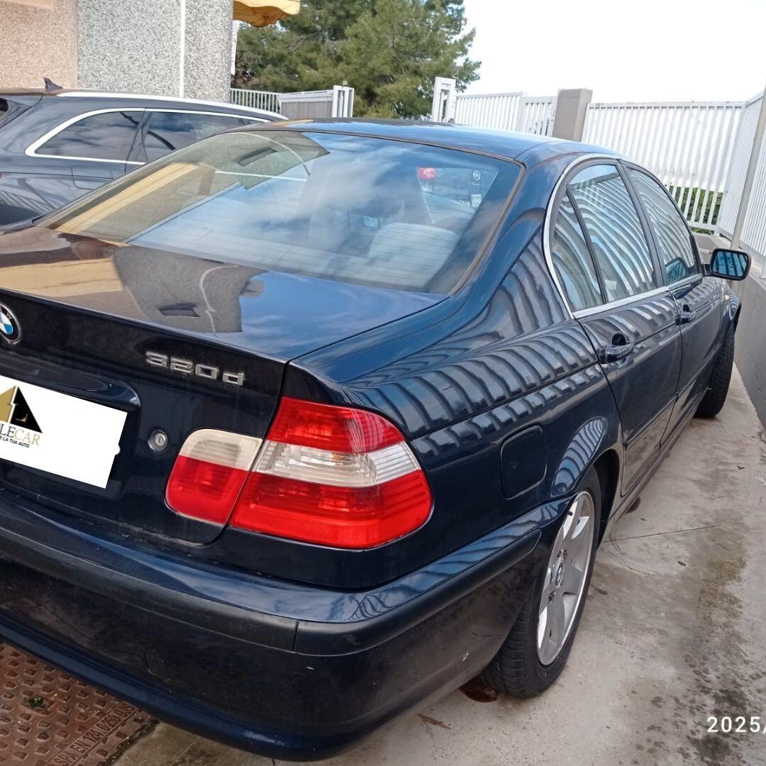 BMW Serie 3 320d turbodiesel cat 4 porte Futura