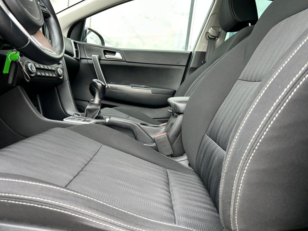 Kia Sportage BUSINESS CLASS 1.6 CRDI 2WD 6mt UNICO PR.