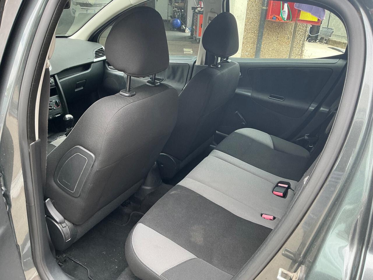 Peugeot 207 1.4 VTi 95CV SW ONE Line