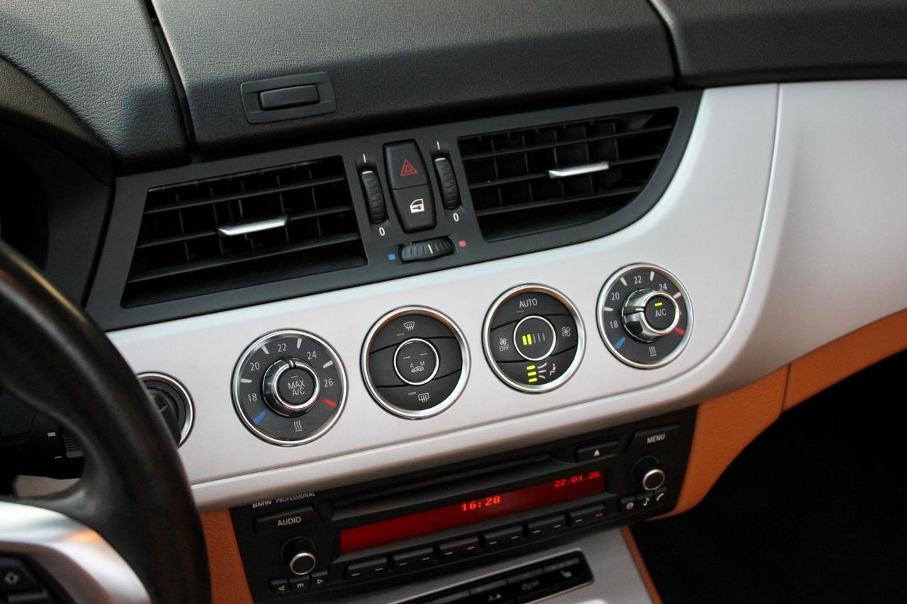 Bmw Z4 sDrive20i FARI BI-XENON SEDILI RISCALDATI