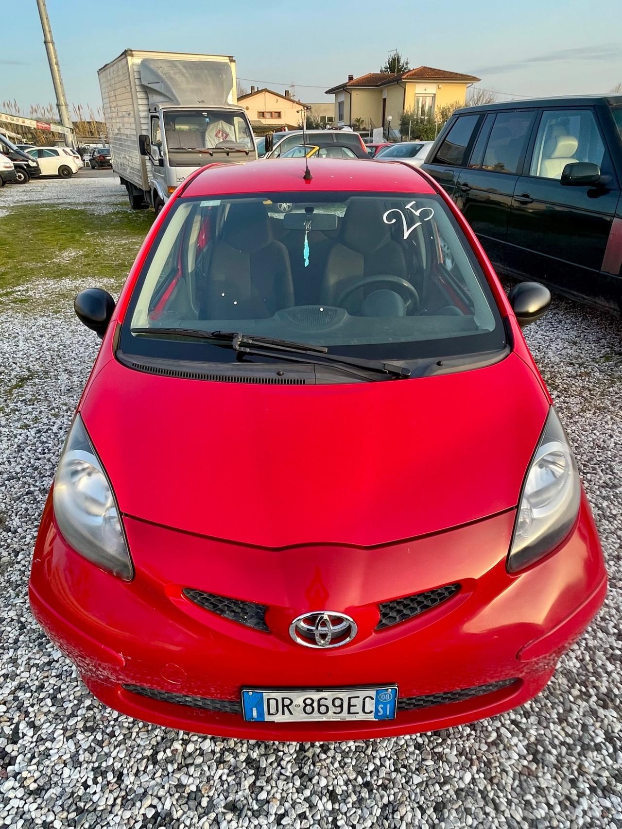 Toyota Aygo 1.0 12V VVT-i 5 porte Sound