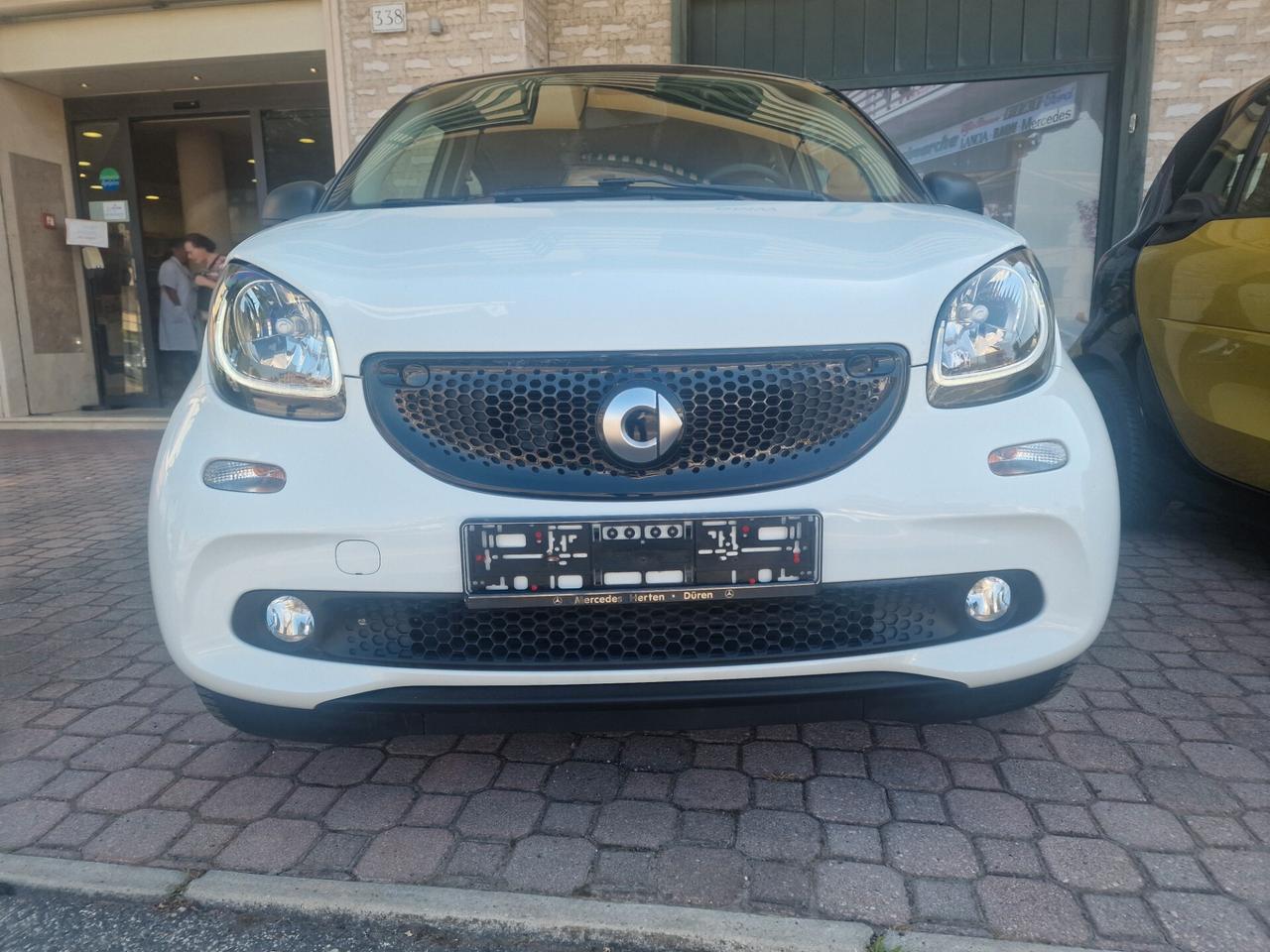 Smart ForFour 70 1.0 twinamic PASSION * LED + AUTOMATICA *