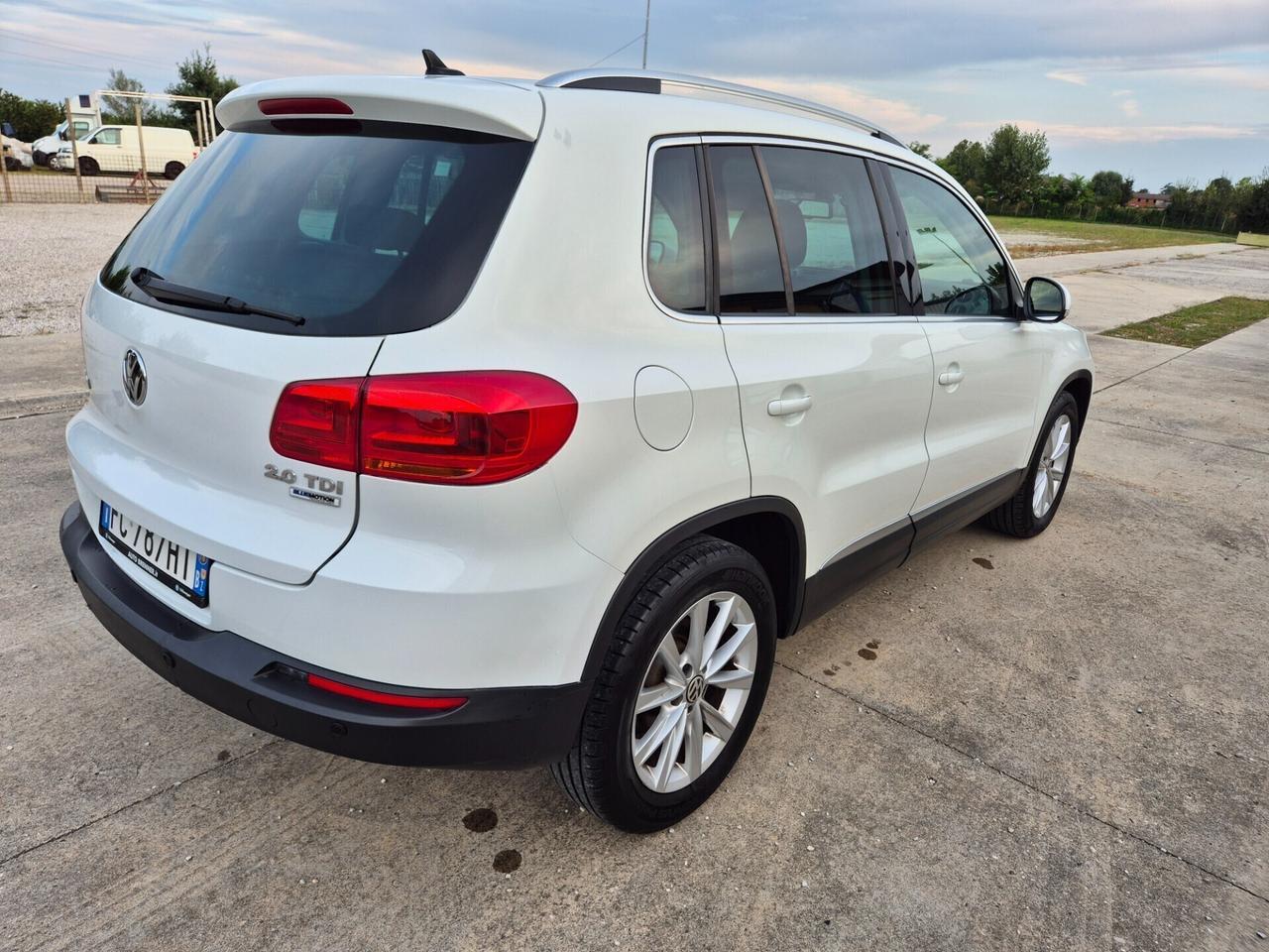 Volkswagen Tiguan 2.0 TDI 110 CV Sport & Style Blu