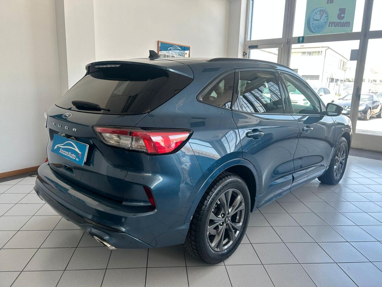 Ford Kuga 1.5D autocarro 2WD ST-Line 2021