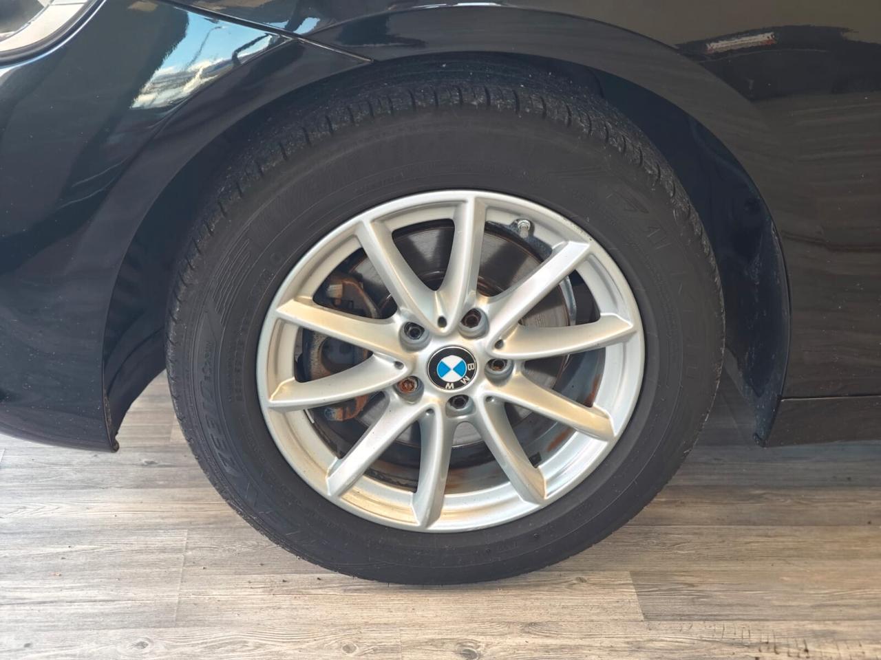 Bmw 2er Active Tourer 216d Luxury