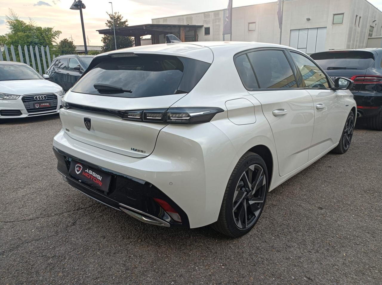 Peugeot 308 Plug-in Hybrid 180 e-EAT8 GT