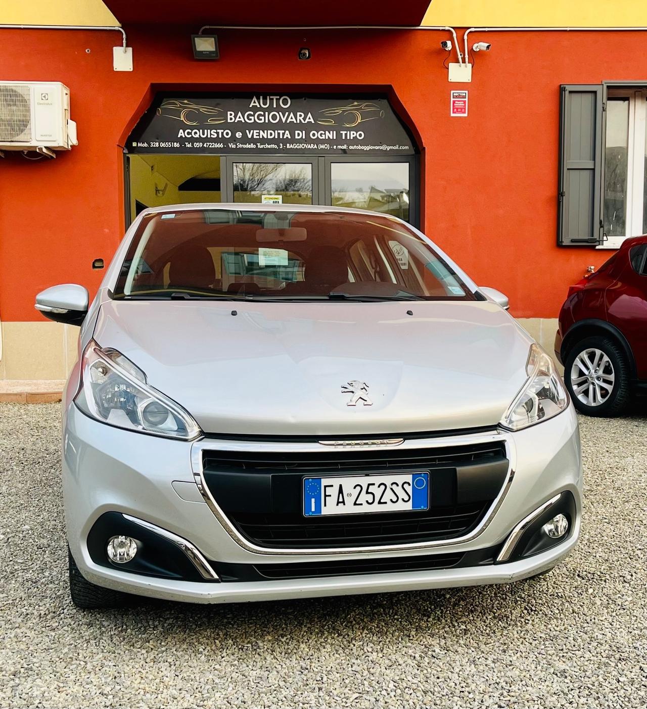Peugeot 208 1.2 benzina 5 porte Allure