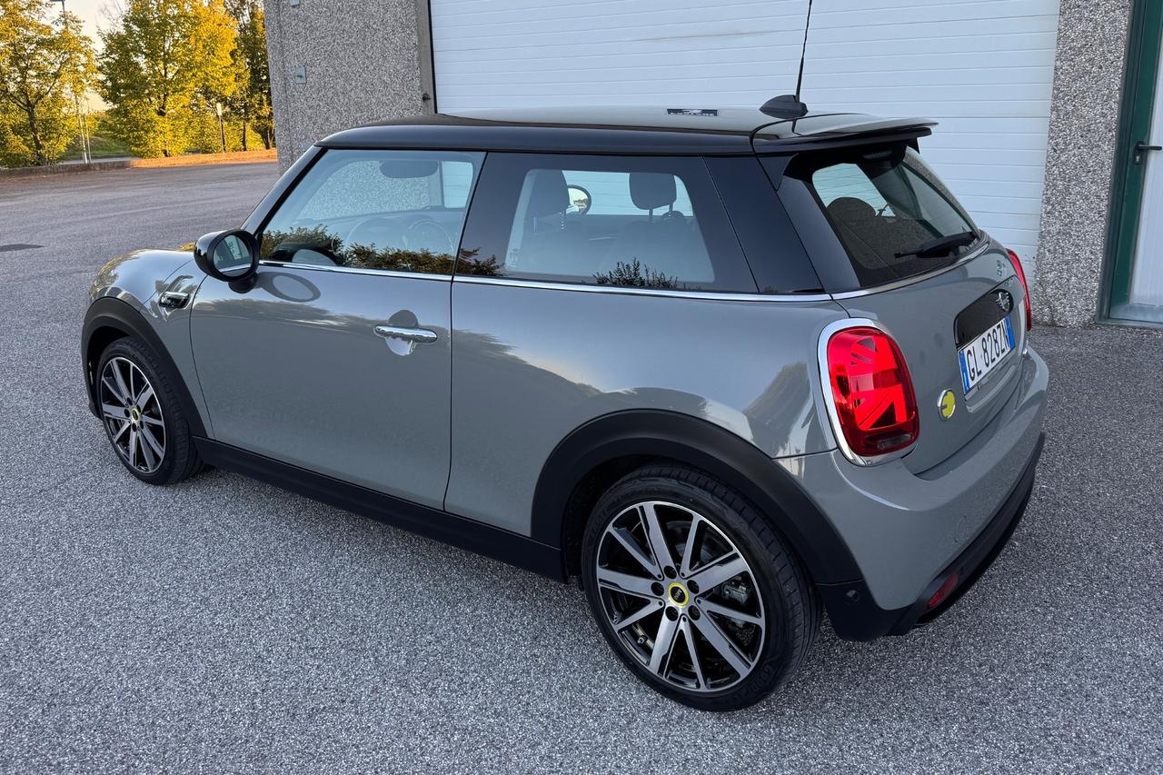 Mini Full Electric Cooper SE Camden Edition