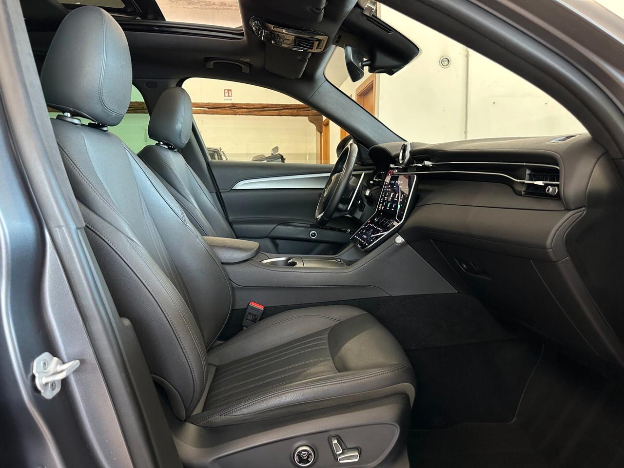 MASERATI GRECALE 2.0 GT *TETTO*360*CARPLAY*