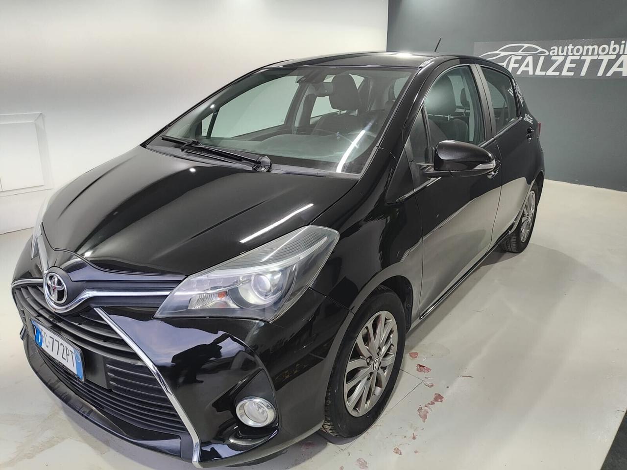 Toyota Yaris 1.0 5 porte Lounge full