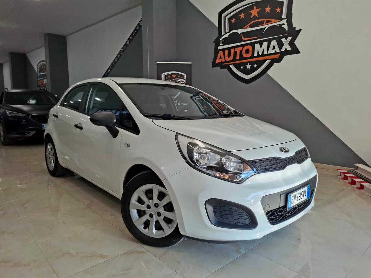 Kia Rio 1.1 CRDi 75cv WGT LX 2012