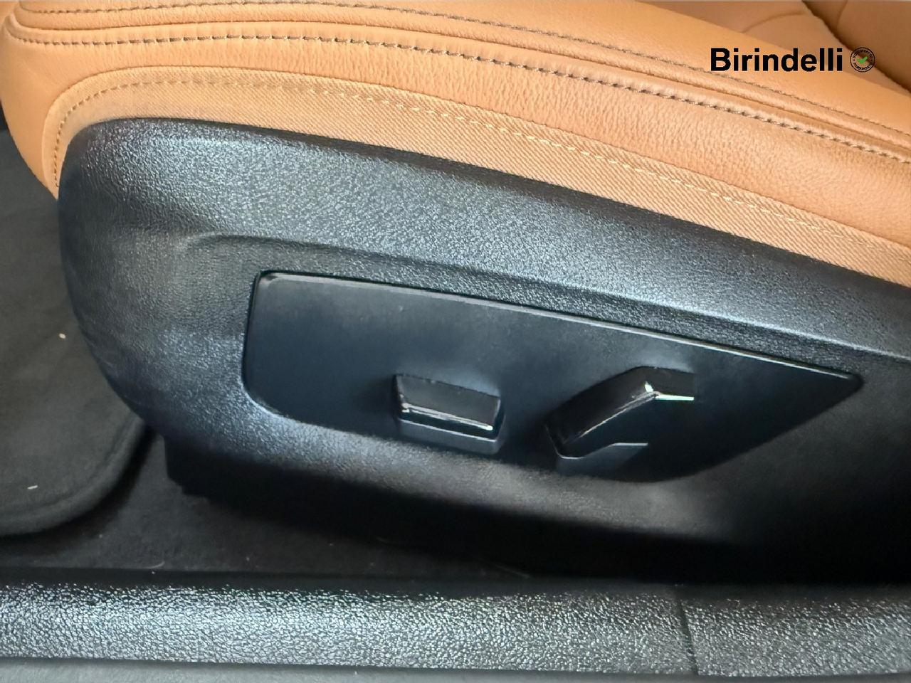 BMW Serie 5(G30/31/F90) - 520d 48V xDrive Business