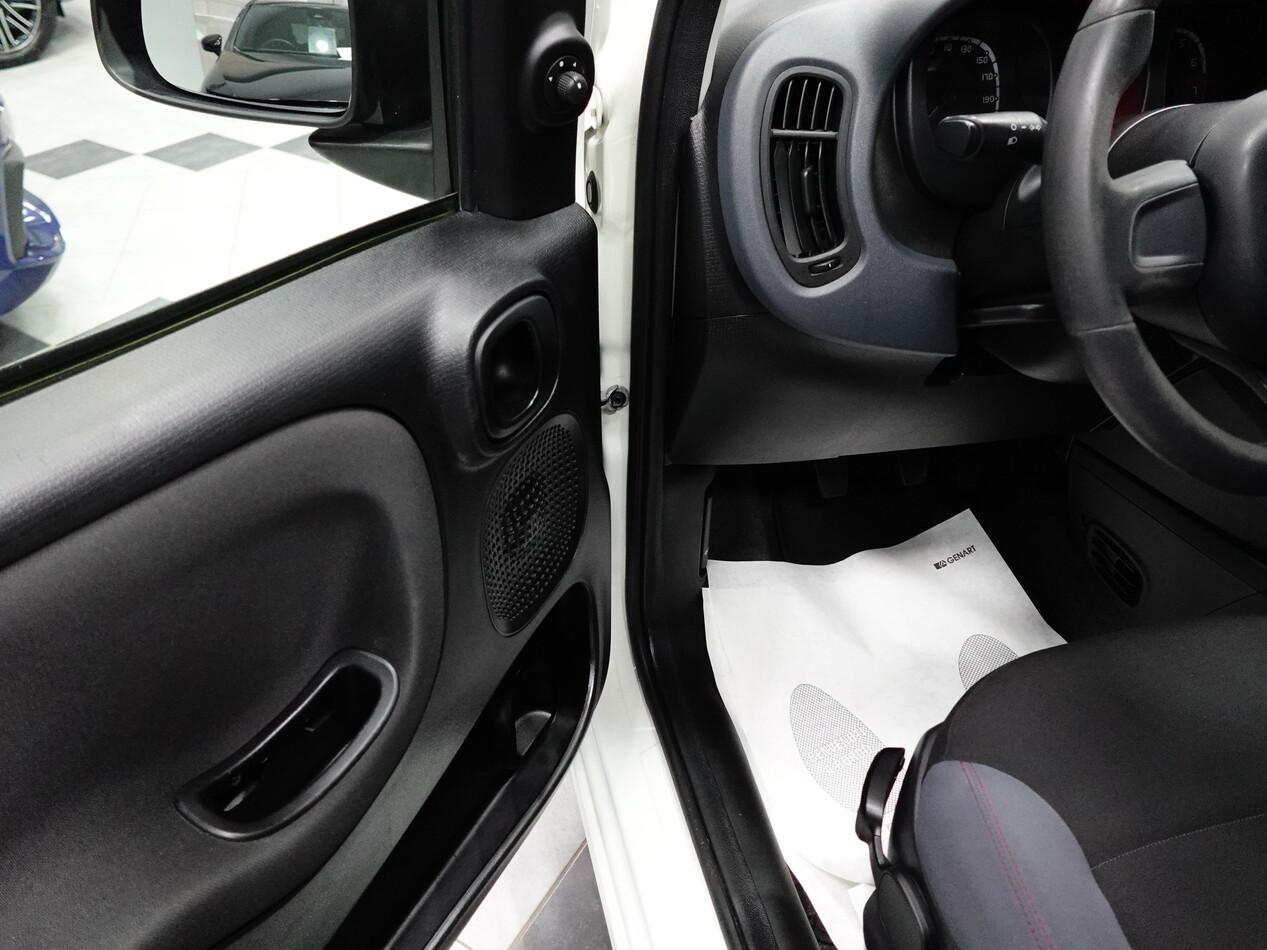 Fiat Panda 1.0 FIREFLY HYBRID 70 CV EASY