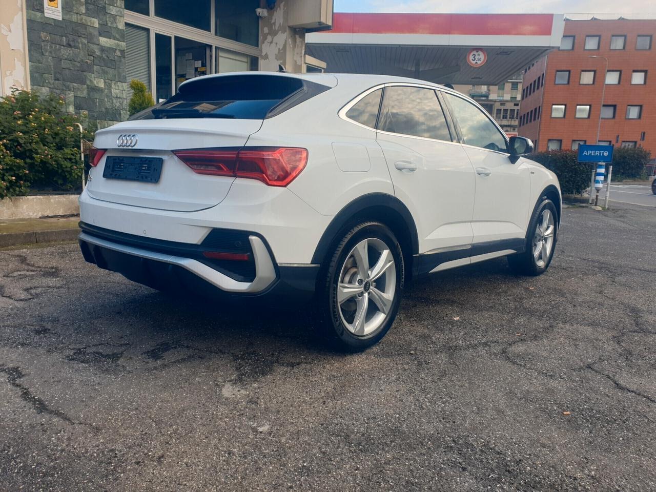 Audi Q3 SPB 35 TFSI S tronic line