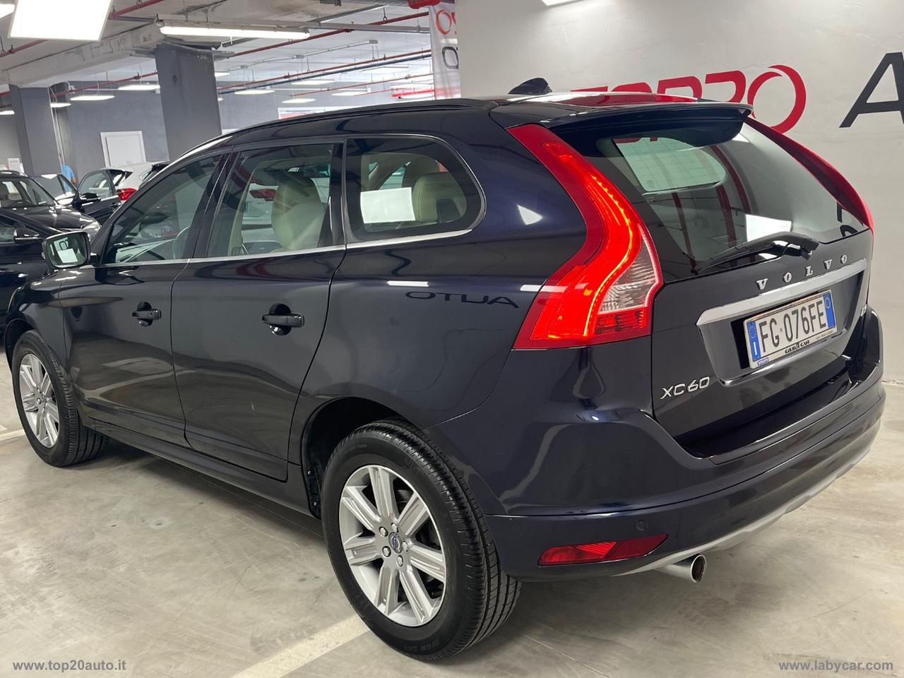 VOLVO XC60 D3 Business Plus|MANUALE|PELLE TOT