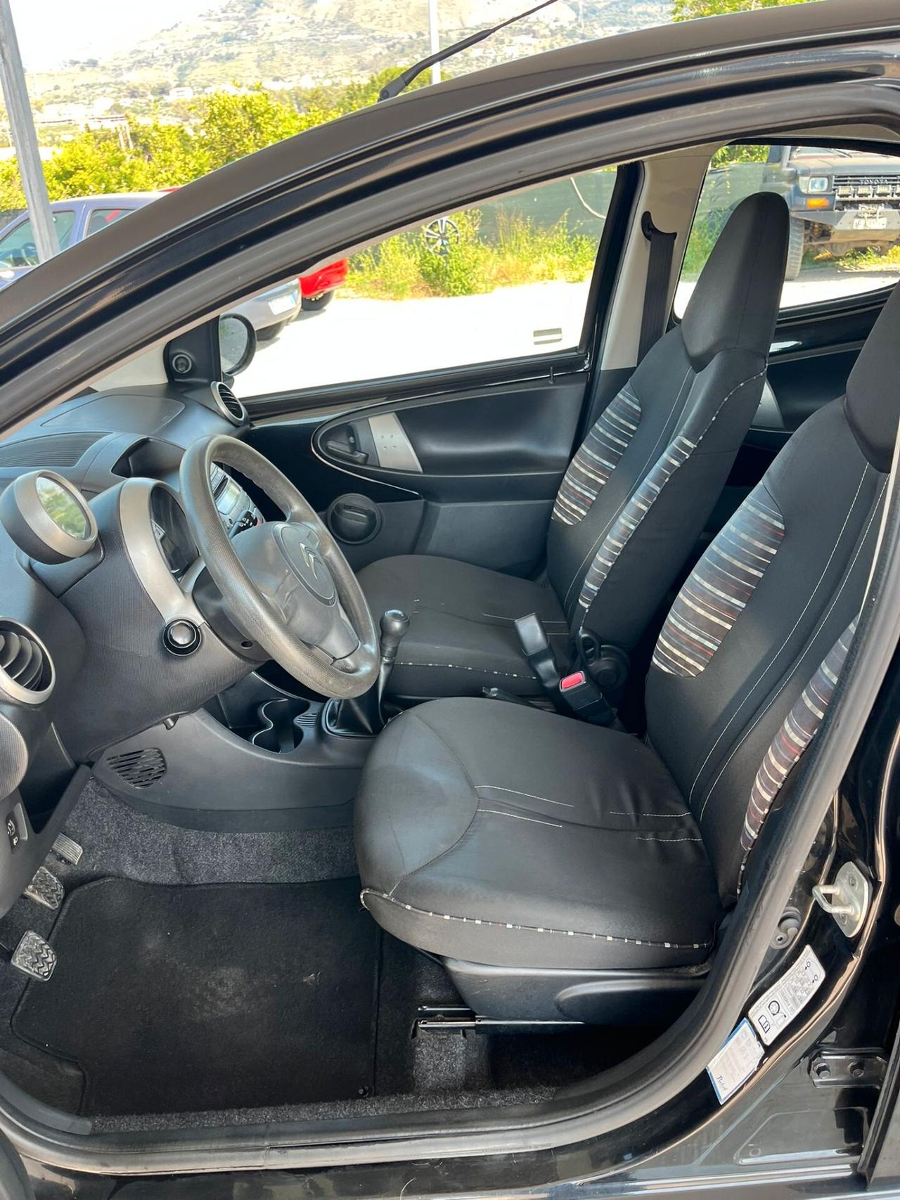 Citroen C1 1.0 3p. Van Attraction