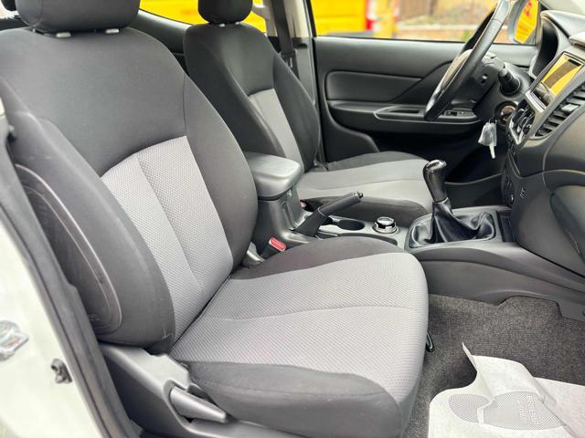 MITSUBISHI L200 2.3 D Double Cab 4x4 Easy Select Invite Connect