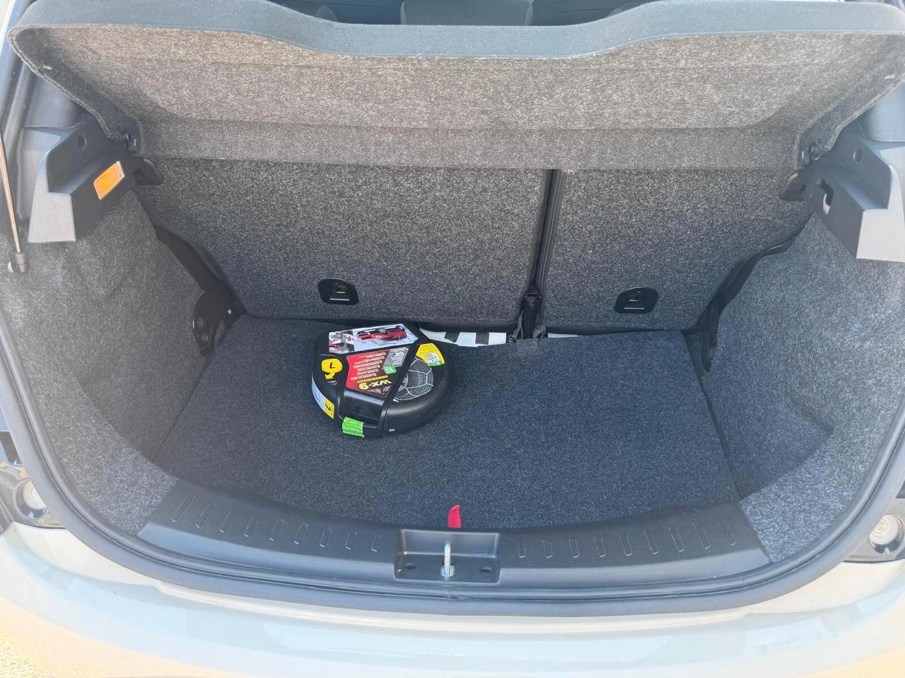 Lancia Ypsilon 1.0 FireFly 5 porte S&S Hybrid Gold