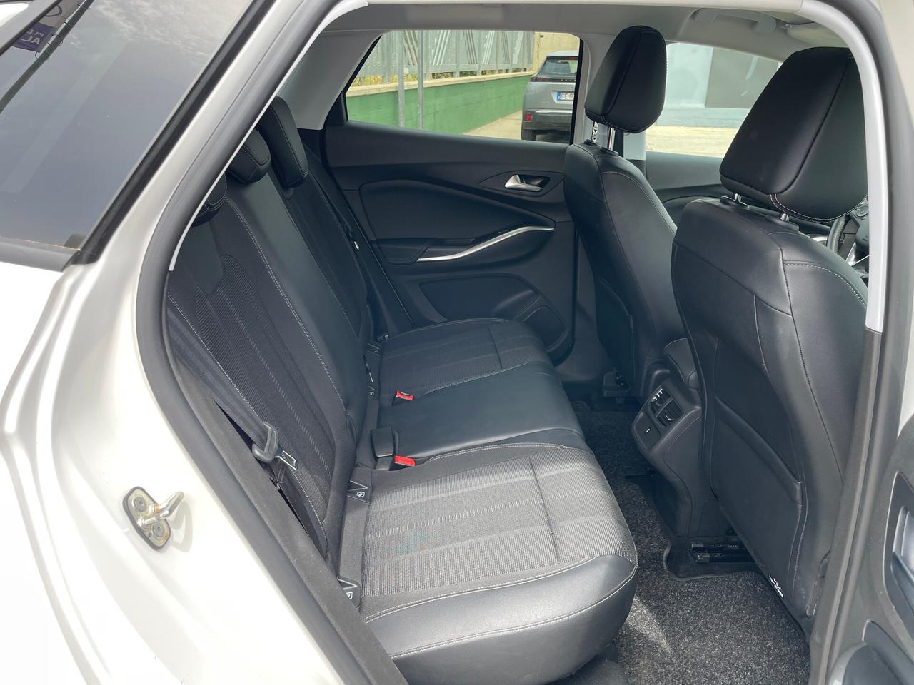 Opel Grandland 1.5 diesel 130cv Ecotec aut. Business Elegance