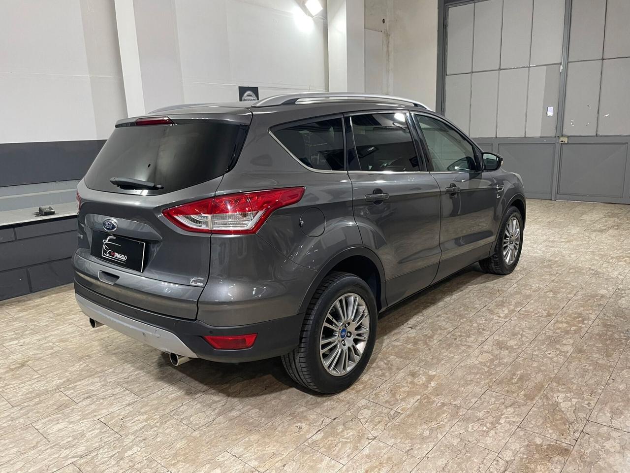 Ford Kuga 2.0 TDCI 140 CV 4WD Powershift Titanium